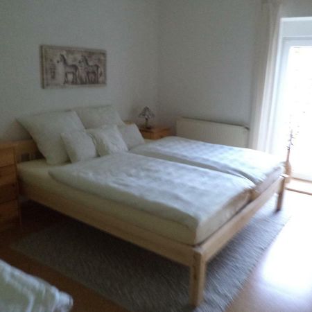 Ferienappartment Mit Schlafzimmer Farschweiler Zewnętrze zdjęcie